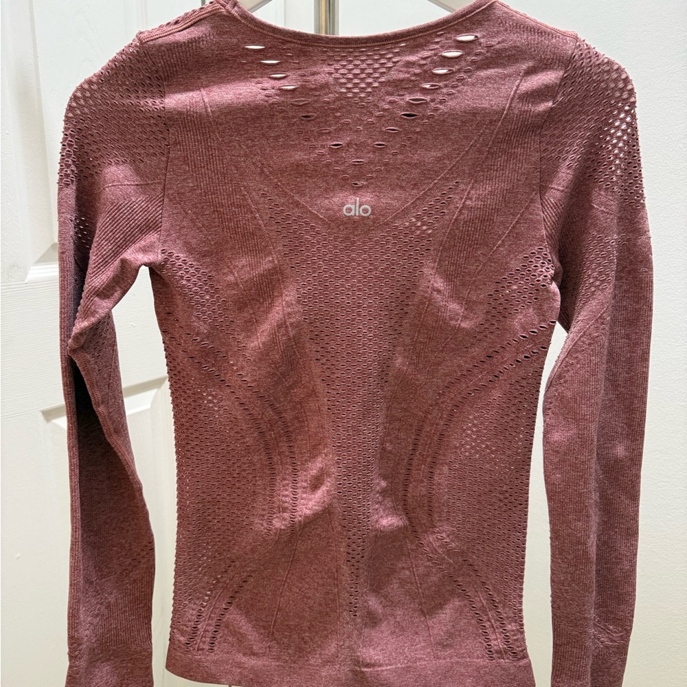 ALO Yoga Long Sleeve